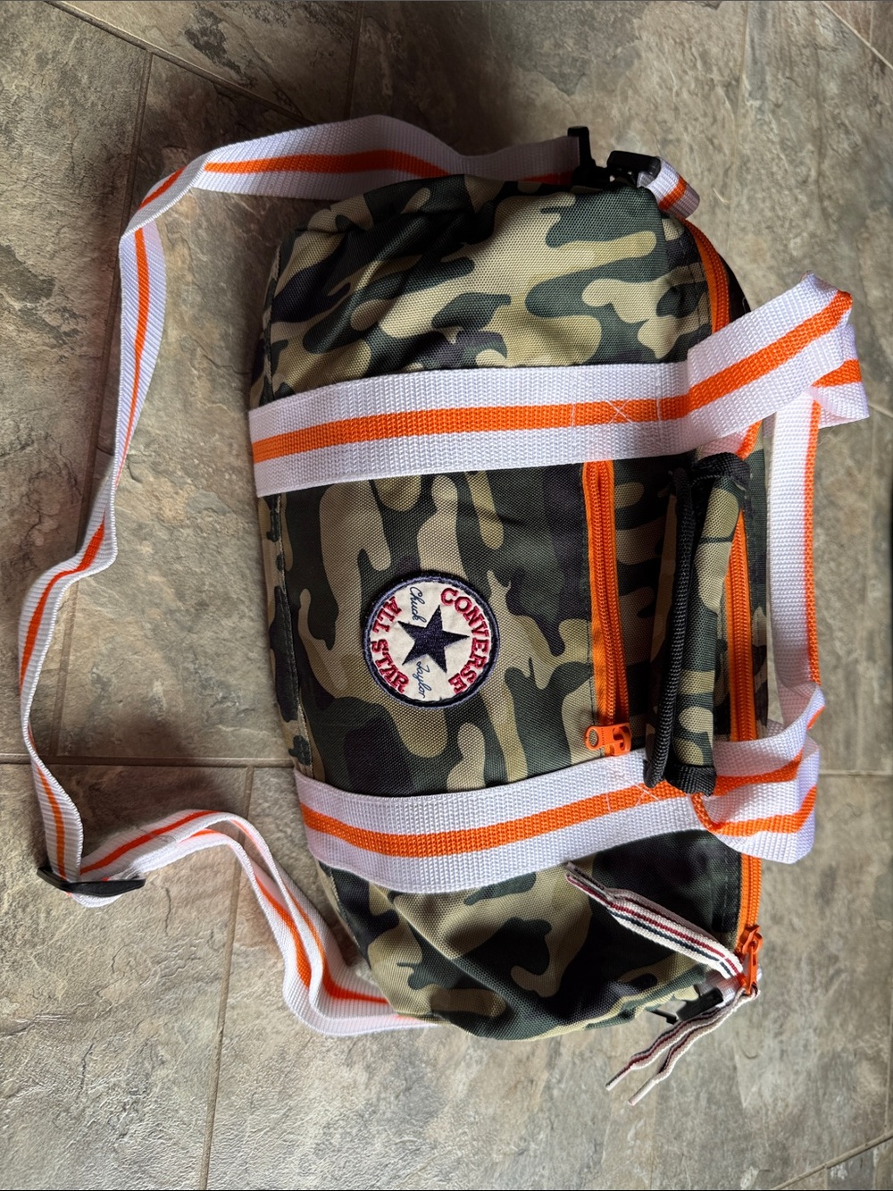 Converse All Star small duffle -camo/orange
